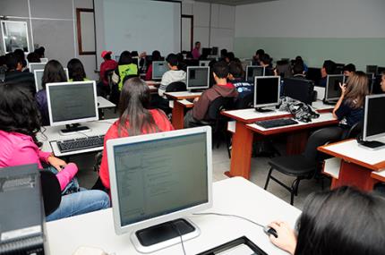 Infoeste movimenta campus I com diferentes eventos
