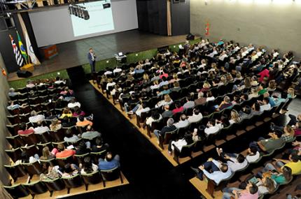 Ampliar o olhar docente proporciona ensinar com qualidade