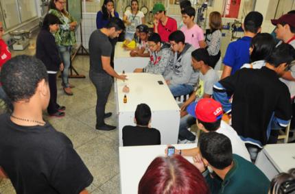 Fase de orientação vocacional motiva visita à universidade