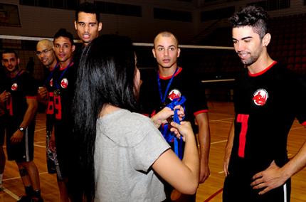 Educação Física é campeã no vôlei masculino e feminino