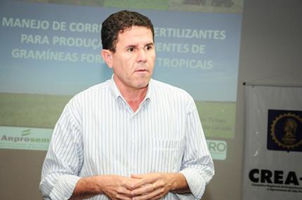 Agronomia integra proposta sobre sementes de forrageiras