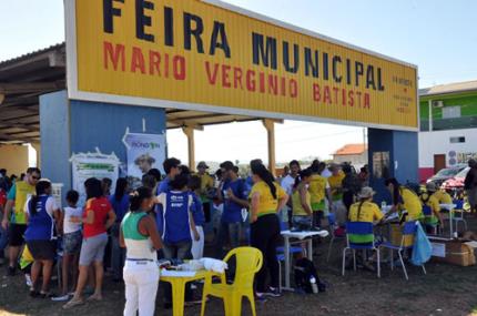 Rondon realiza atendimentos no espaço da Feira Municipal