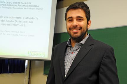 Uso de ácido salicílico aumenta valor da planta medicinal