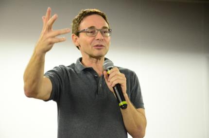 Jairo Bouer abre 23º Comepp com recado especial aos jovens