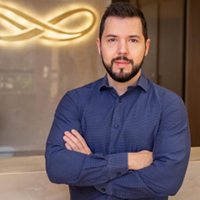 Dr. Fábio Leonardo