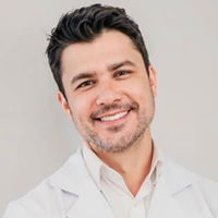 Dr. Oswaldo Gomes
