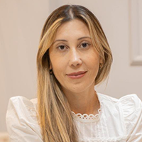 Dra. Débora Bagatin