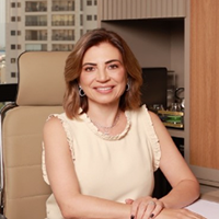 Dra. Patrícia Luizari