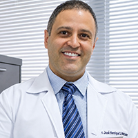 Dr. José Henrique Whitacker