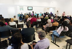 Um dos fatos relevantes desse ano foi a prestação de serviço por meio do Laboratório de Análises Clínicas, no campus I. Desde 2016, funciona em instalação mais moderna, em via lateral ao Hospital Regional (HR). Em menos de um ano no novo espaço, realizou mais de 320 mil exames. São atendidos pacientes do SUS encaminhados pelas Unidades Básicas de Saúde (UBSs) de Prudente, além de convênios e particulares.