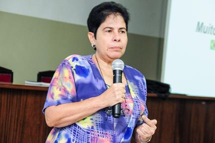 Modelo educativo cubano reflete problemas vividos pelo país