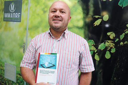Dissertação vira livro editado por subsidiária da Alemanha
