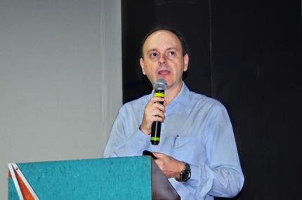 Infectologista faz palestra sobre dengue, zika e chikungunya