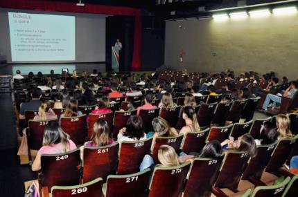 Infectologista faz palestra sobre dengue, zika e chikungunya