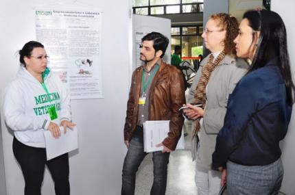 Veterinária incentiva o empreendedorismo em exposição