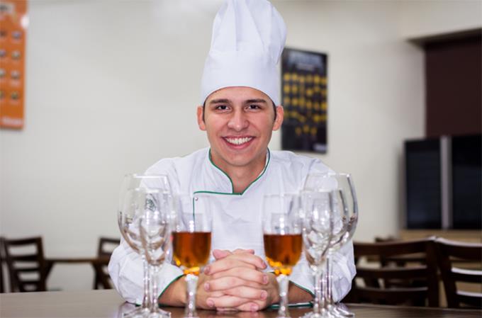Gastronomia atrai pessoas com perfis diversificados