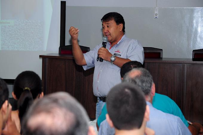 Sementes forrageiras e comércio justo são temas de palestras
