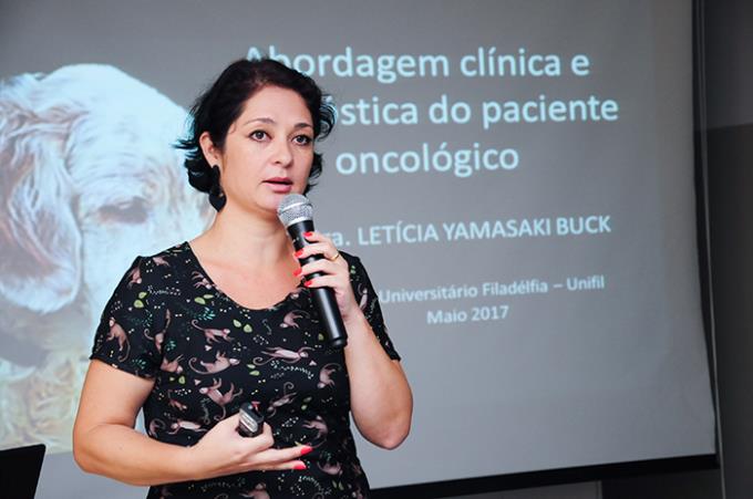Dra. Letícia Yamasaki Buck: “Longevidade dos animais pode desencadear doenças como o câncer”