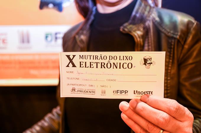 Unoeste premia sorteados no 10º Mutirão do Lixo Eletrônico