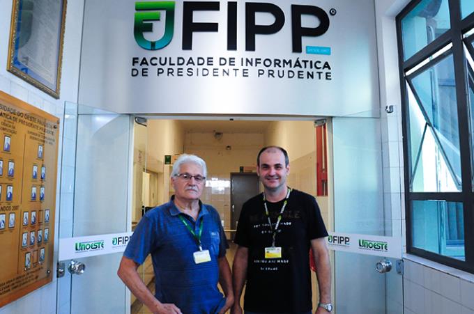 Diretor geral da Fipp Moacir Del Trejo e o docente Dr. Robson Siscouto