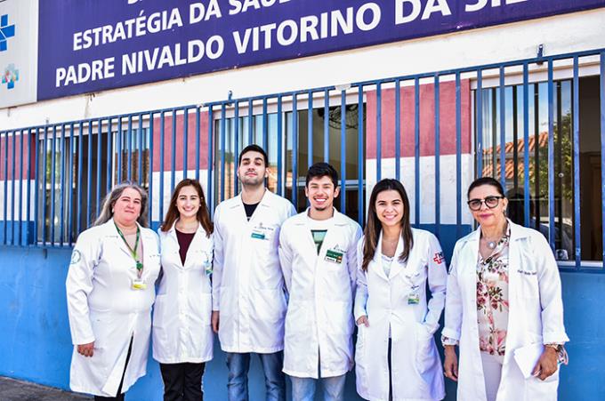 Medicina visita casas em ação contra a hanseníase em Machado - Unoeste