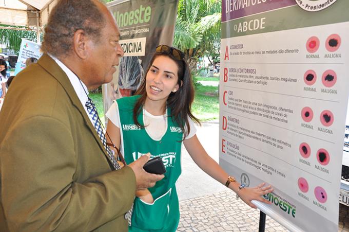 Medicina ajuda com ação para erradicar o trabalho infantil