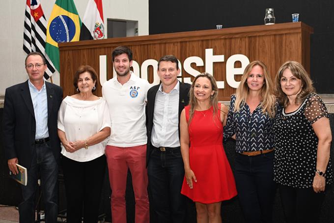 José Eduardo Creste, Darcy Alessi, Guilherme Carapeba, Adilson Guelfi, Luciene, Telma e Carmen Lúcia Dias
