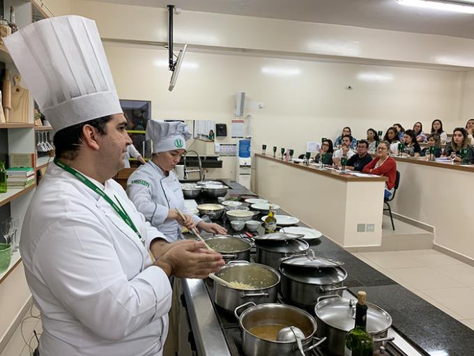 Risoto é dica da Gastronomia Unoeste para jantar a dois