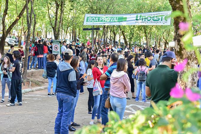 Vestibular reúne histórias de sonhos e muita expectativa