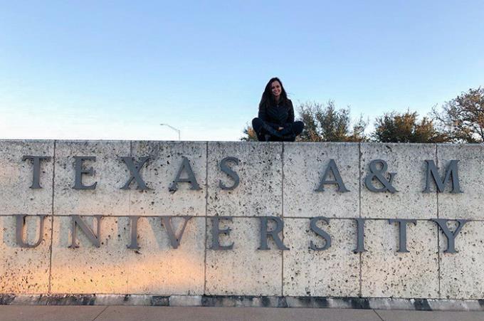 Egressa ficou por um ano estagiando na Texas A&M University, no Texas (EUA)