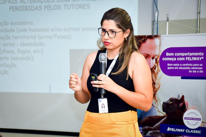 Feromônios sintéticos amenizam o estresse de cães e gatos