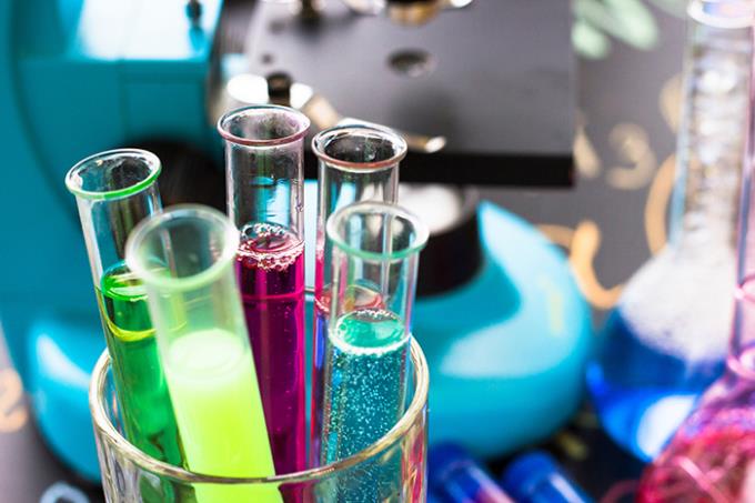 Curso de Engenharia Química tem foco na área industrial