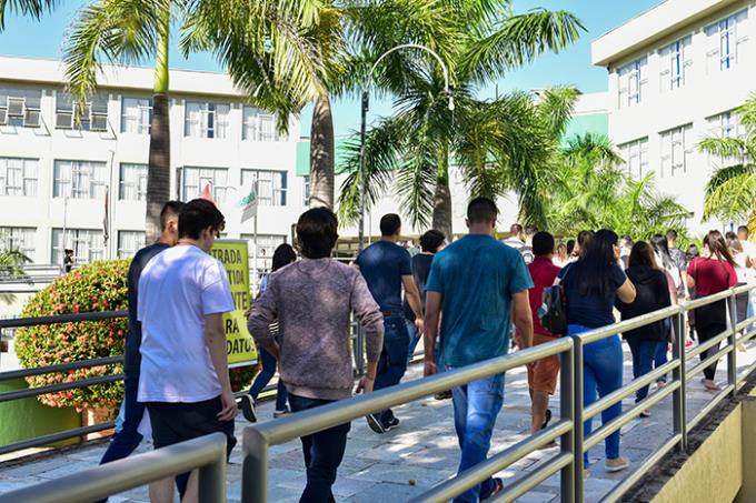 Vestibular de Verão da Unoeste ocorreu neste sábado, no campus II