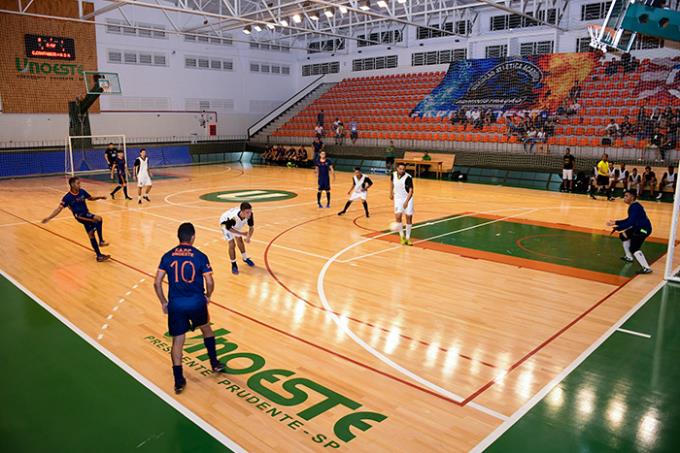 40º Campeonato Intercalouros tem início com futsal