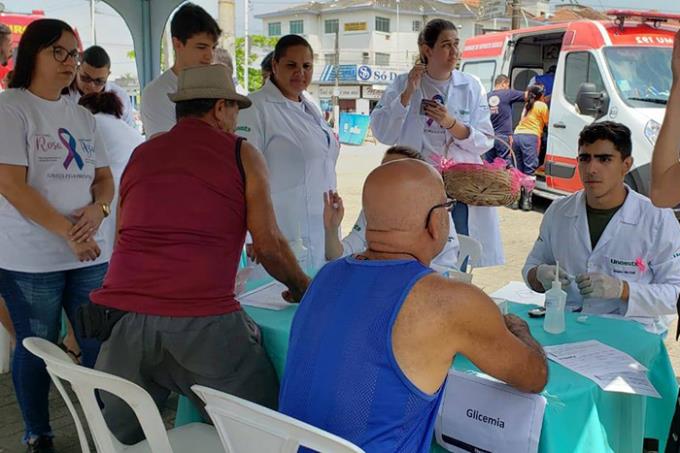 Ação extensiva realizada pela Faculdade de Medicina do Guarujá