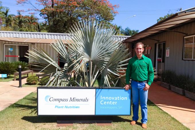 Fernando é egresso de Agronomia e falou no evento da graduação sobre a sua atuação na Compass Minerals I Plant Nutrion