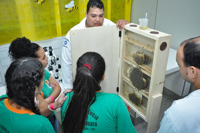Ciências Biológicas EaD oferece formação híbrida e interdisciplinar 