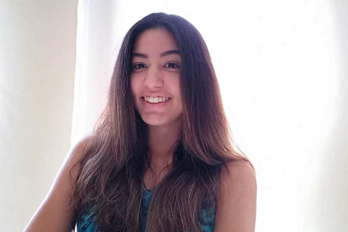 Camila Diamante: “A Unoeste facilitou o meu acesso à educação superior com o financiamento”