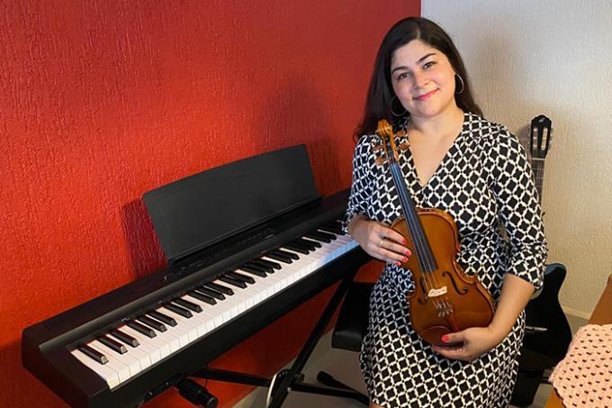 Aluna de Música EAD realiza intercâmbio remoto no Uruguai