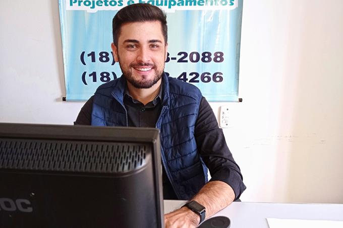 “Unoeste Carreiras me proporcionou estágio! Há dois meses fui efetivado”, afirma Victor