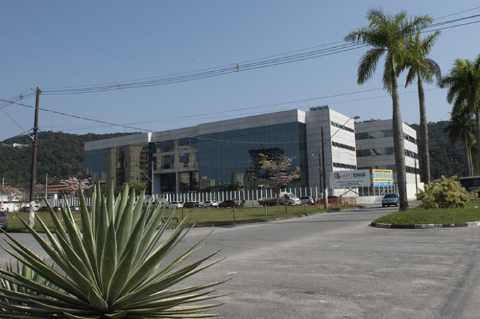 Unoeste Guarujá oferece Biomedicina EAD Semipresencial e agora presencial