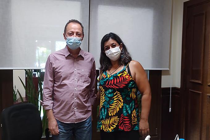 Dr. Creste e a coordenadora do polo de Guia Lopes da Laguna/MS 