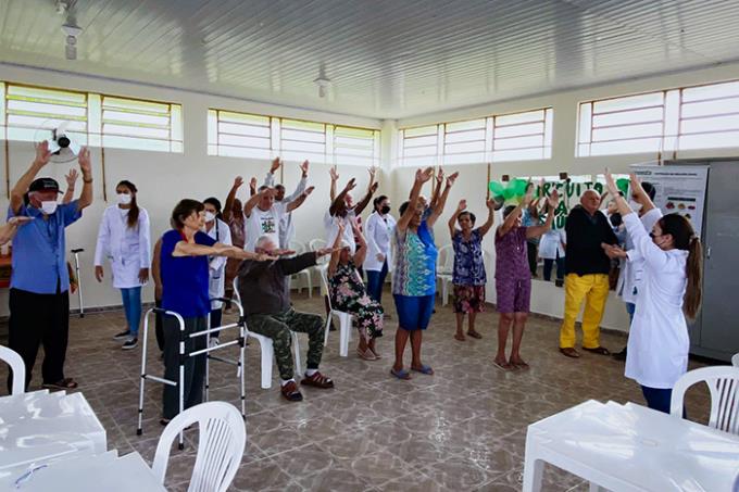 Atividades práticas aproximam alunos da atuação profissional