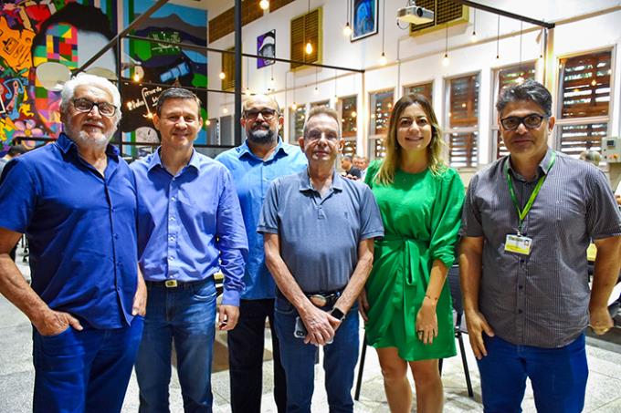 Moacir, Dr. Adilson, Helton, João Cezario, Fernanda e Emerson