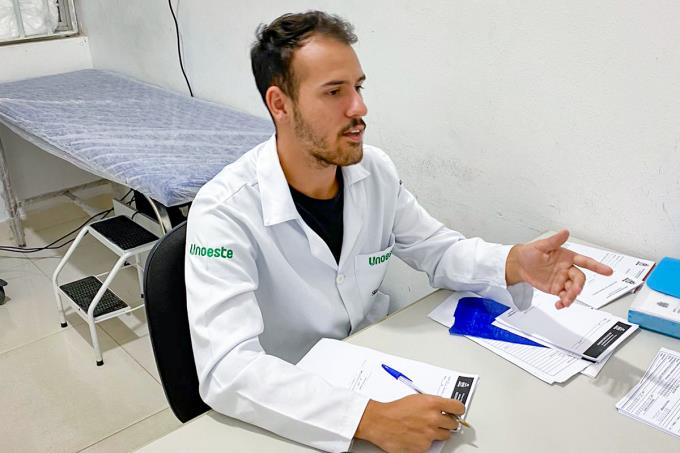 Silas é aluno da Medicina Unoeste e iniciou o Internato Médico em janeiro deste ano 