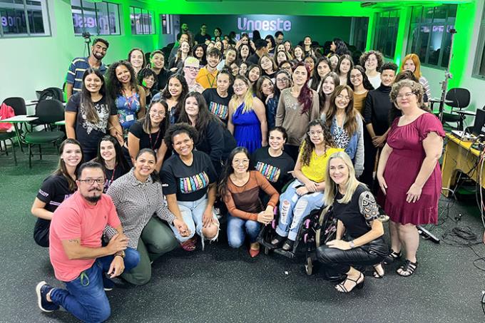 Envolvidos presencialmente no Sarau Literário