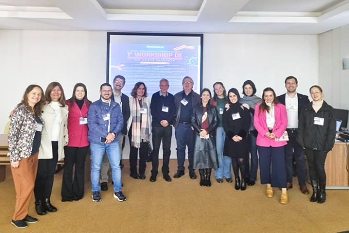 Participantes do encontro realizado na Casa do Médico