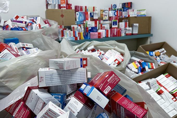 Trote do Bem da Medicina Unoeste arrecada medicamentos 