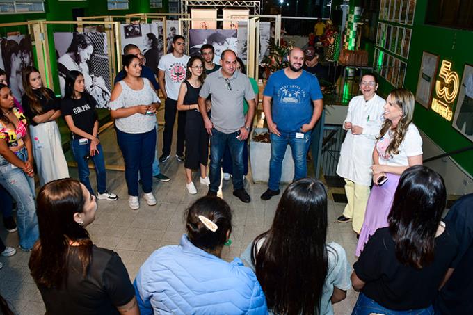 Agosto Dourado: exposição destaca importância da amamentação