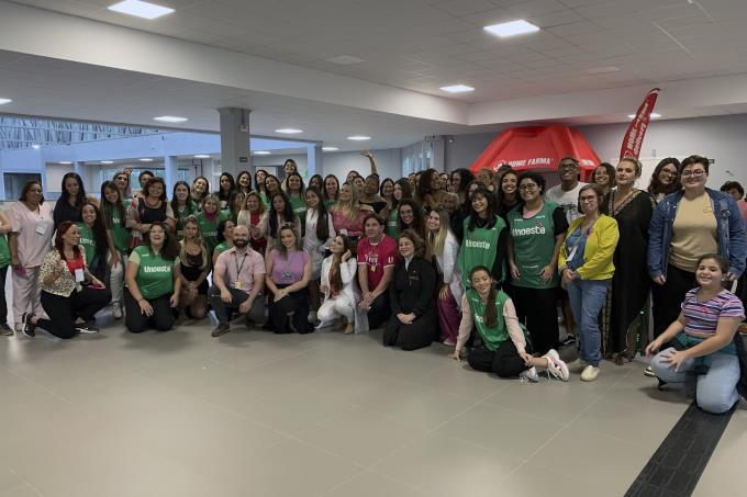Outubro Rosa: tarde de festa e conscientização em Guarujá